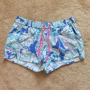 Lilly Pulitzer | Run Around Short | Athletic Short